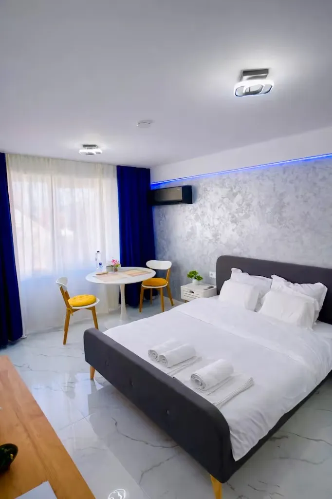 Garsonieră regim hotelier Pitești - vedere interioară